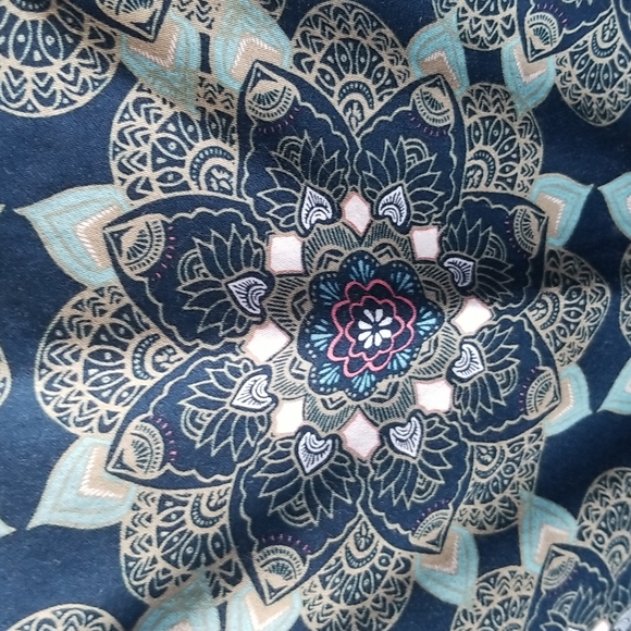 It's a host pick! Van Heusen woven cotton patterned skirt, 16 - Picture 2 of 3